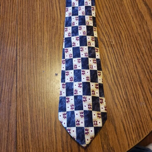 Perry Ellis Designer Black and Yellow Square Flowered Men's Tie Necktie - Picture 1 of 3